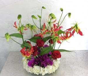 季節の花を使って｜「ハナコー生花」　（三重県志摩市の花キューピット加盟店 花屋）のブログ