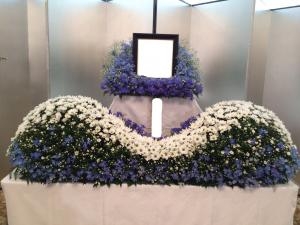 故人を偲ぶ会の花｜「ハナコー生花」　（三重県志摩市の花キューピット加盟店 花屋）のブログ