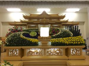 大型花祭壇（メロン）｜「ハナコー生花」　（三重県志摩市の花キューピット加盟店 花屋）のブログ