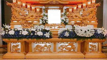 ネコのデザインの花祭壇｜「ハナコー生花」　（三重県志摩市の花キューピット加盟店 花屋）のブログ