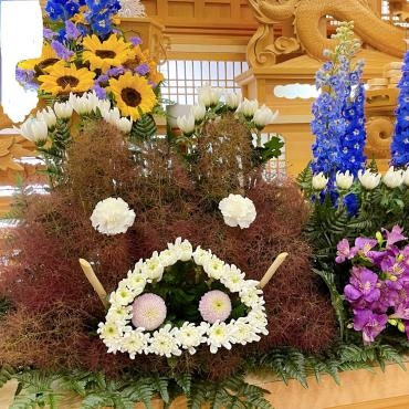 造形祭壇です。新たな挑戦、笑｜「ハナコー生花」　（三重県志摩市の花キューピット加盟店 花屋）のブログ