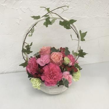 さあ、母の日の配達始まりましたよ｜「ハナコー生花」　（三重県志摩市の花キューピット加盟店 花屋）のブログ