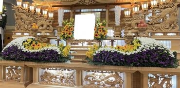 祭壇｜「ハナコー生花」　（三重県志摩市の花キューピット加盟店 花屋）のブログ